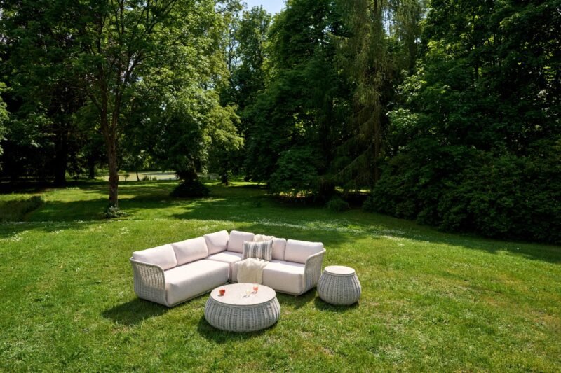 Kampinis svetainės komplektas „Pioverna“ 3 dalių 230x230x70 cm