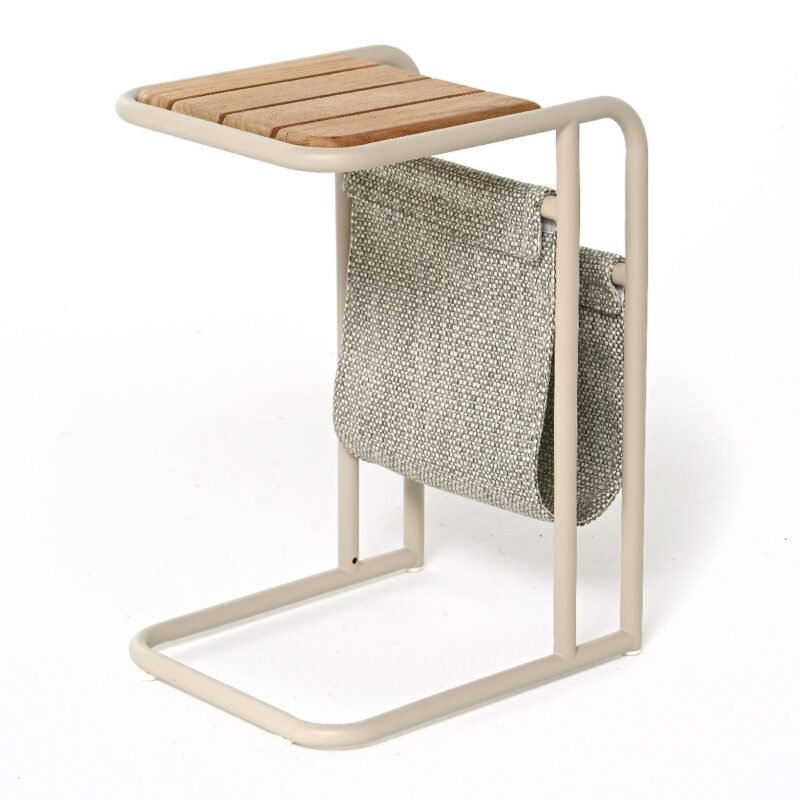 Šoninis stalas Livo 31x25x45 cm Aliuminis, smėlio spalvos, tiko mediena, atsparus saulės spinduliams pilkai smėlio spalvos audinys