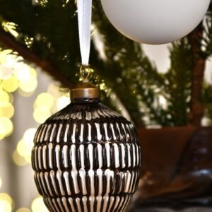 Oval Bauble 8x8x11cm Black Silver