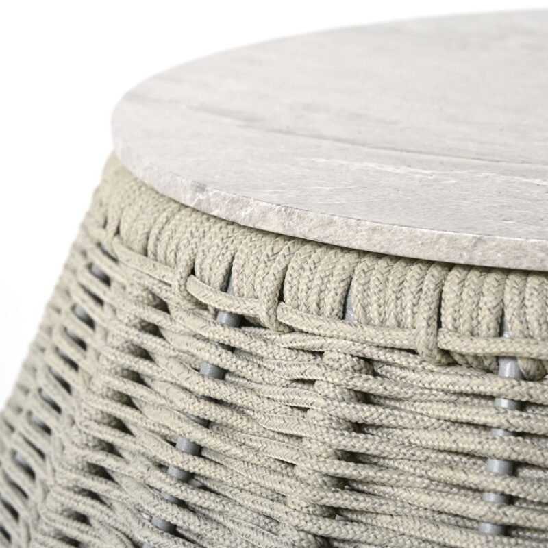 Kavos staliukas „Pioverna“ 70x70x50 cm, pilkos spalvos virvė, konglomeratas