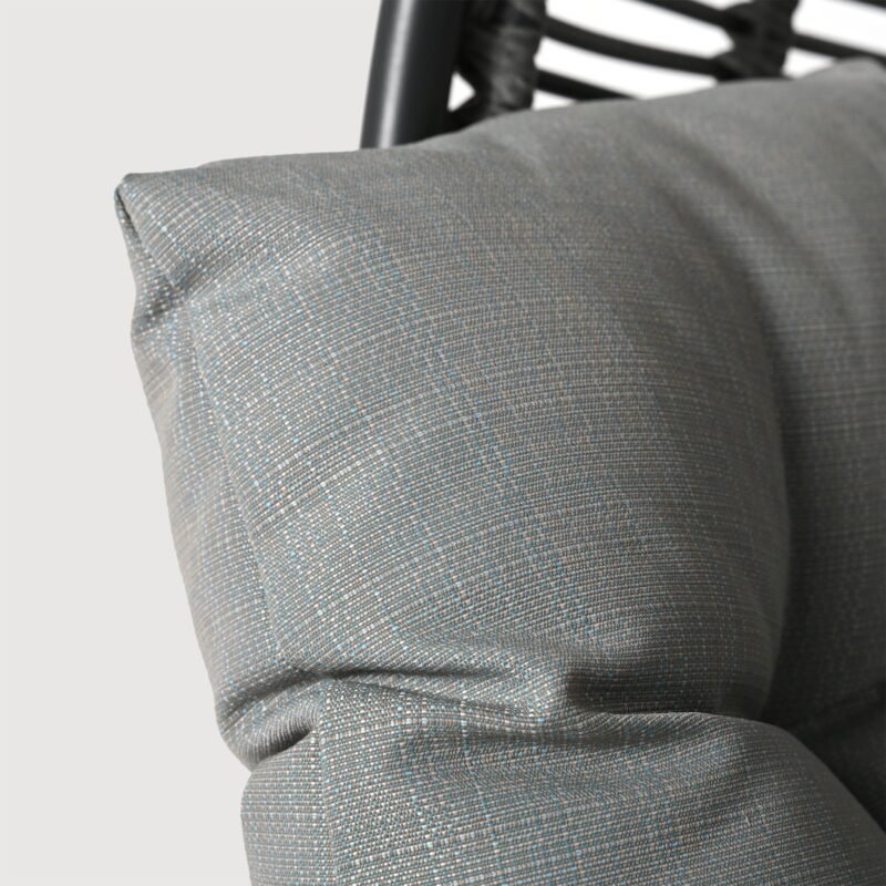 Pagalvėlė kabinamajam kėdės „Cocoon De Luxe“ modelio – smėlio spalvos su mėlynu melange, gamintojas „Miloo Home“.