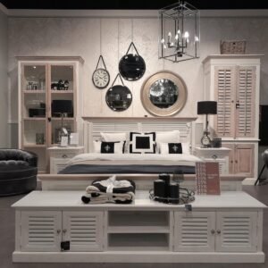 Naktinis staliukas East Hampton 50x40x70cm