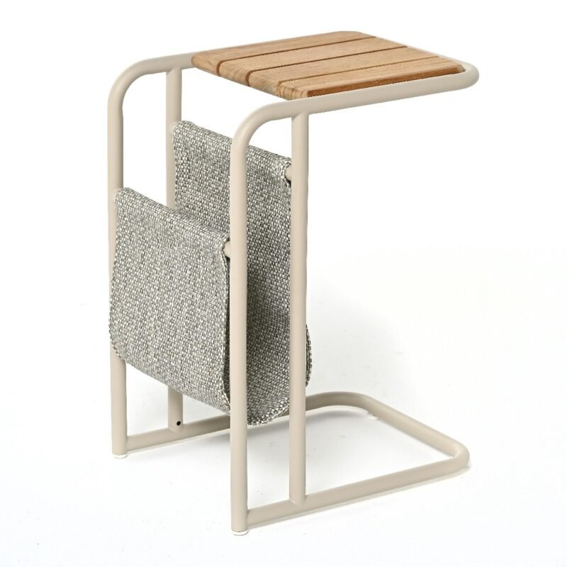 Šoninis stalas Livo 31x25x45 cm Aliuminis, smėlio spalvos, tiko mediena, atsparus saulės spinduliams pilkai smėlio spalvos audinys