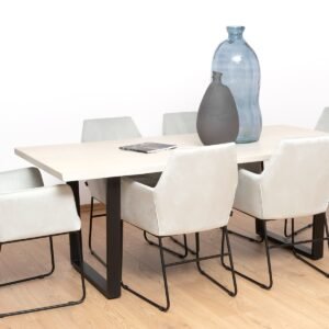 Vigo stalo komplektas su pilkomis Quadrato kėdėmis