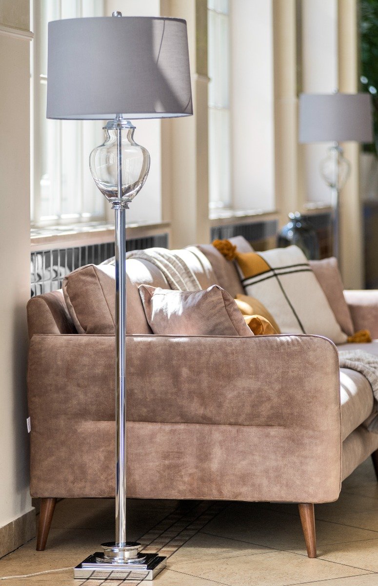 Stovinis šviestuvas „Amphora“ su gaubtu 43x43x170 cm