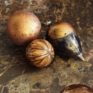 Brown shaded bauble 10 cm