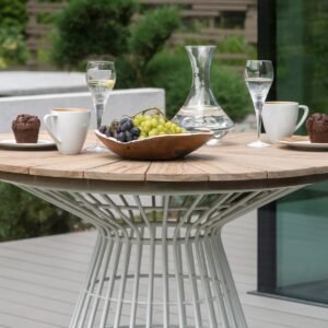 Ivy valgomojo stalas, matmenys apytikriai 110x74 cm