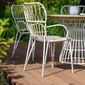 Ivy valgomojo stalas, matmenys apytikriai 110x74 cm