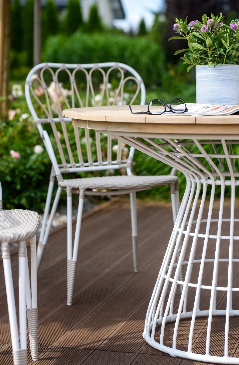 Ivy valgomojo stalas, matmenys apytikriai 110x74 cm